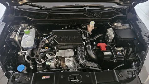 Car image 19