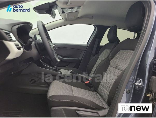 Renault Clio TCe 90 66 kW image number 16