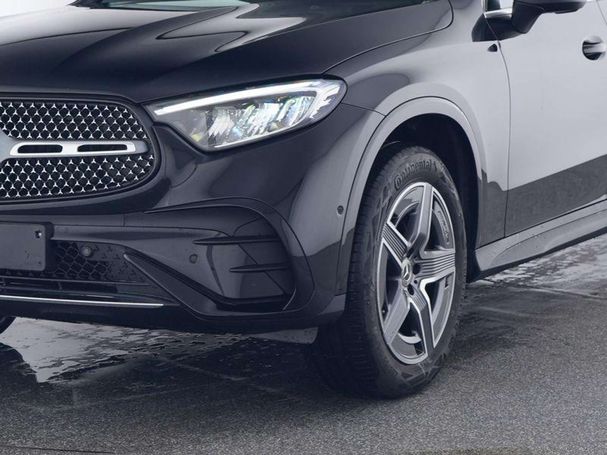 Mercedes-Benz GLC 300 e AMG Line 4Matic 230 kW image number 3