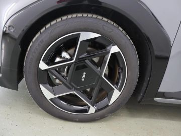 Car image 49