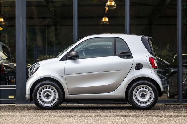 Smart ForTwo EQ 60 kW image number 8