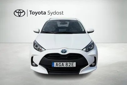 Car image 2