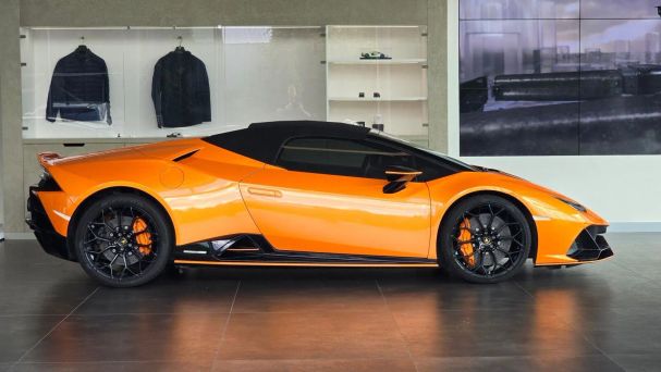 Lamborghini Huracan 471 kW image number 6