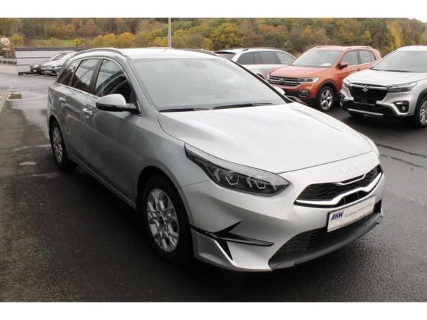 Kia Ceed Sportswagon 1.5 T-GDI 118 kW image number 2