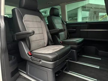 Car image 41