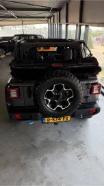 Car image 36