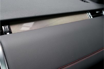 Car image 36