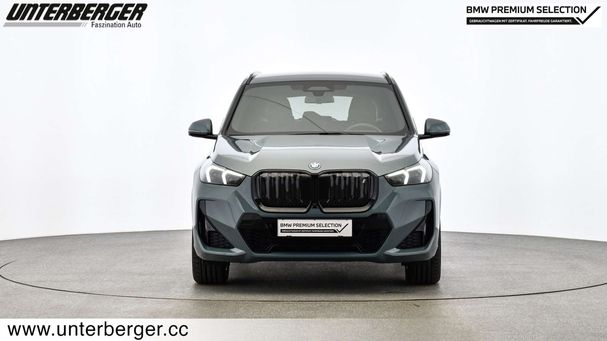 BMW iX1 xDrive30 200 kW image number 2