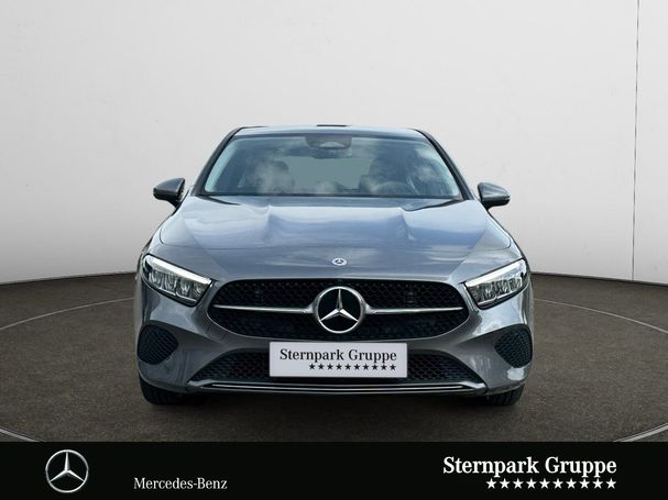 Mercedes-Benz A 180 100 kW image number 8