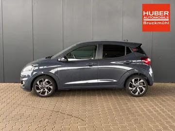 Car image 4