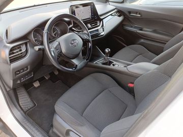 Car image 9