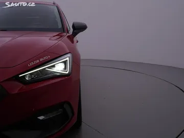 Car image 32