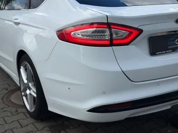 Car image 49