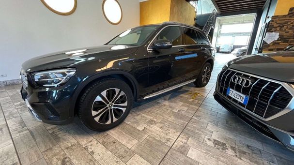 Mercedes-Benz GLC 300 190 kW image number 2