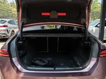 Car image 36