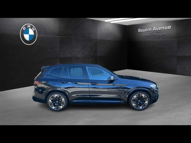 BMW iX3 M Sport Impressive 213 kW image number 3