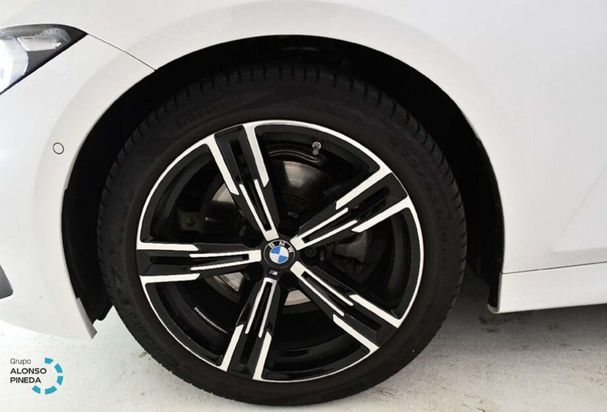 BMW 320i 135 kW image number 7