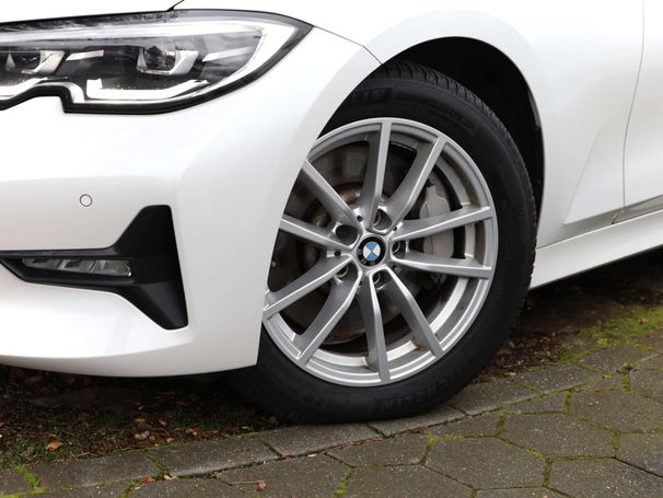 BMW 330d Touring M Sport 195 kW image number 6