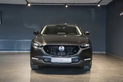 Car image 3