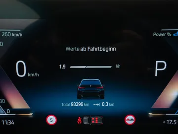 Car image 41