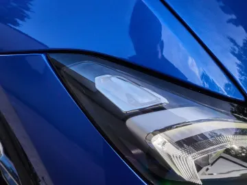 Car image 36