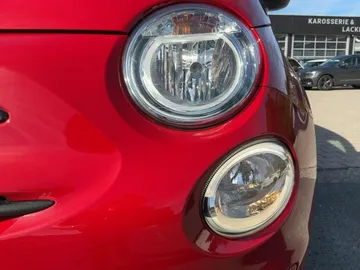 Car image 19