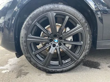 Car image 39