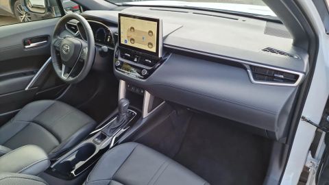 Car image 11