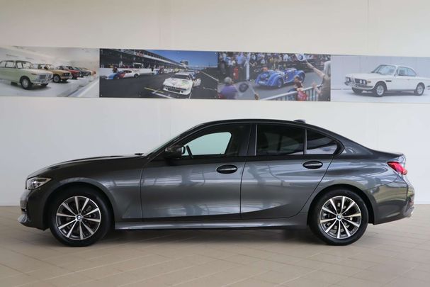 BMW 320i 135 kW image number 5