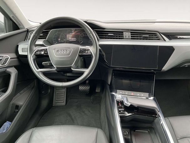 Audi e-tron 300 kW image number 9