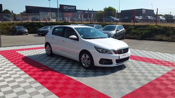 Peugeot 308 BlueHDi 100 73 kW image number 2