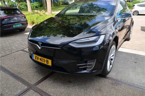 Tesla Model X 75D AWD 245 kW image number 2