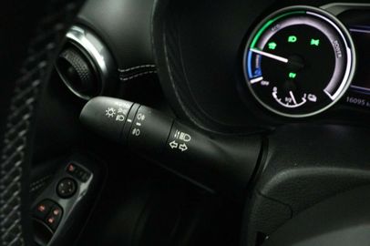 Car image 24