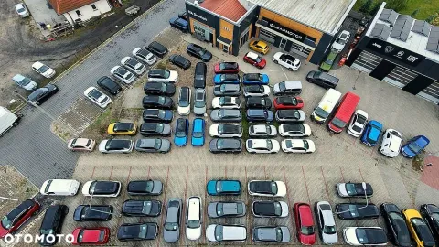 Car image 35