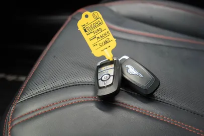 Car image 26