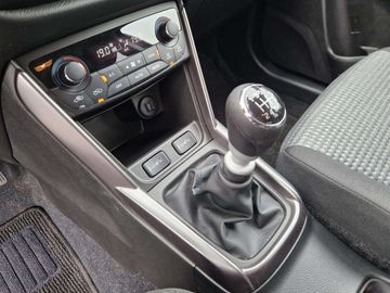 Car image 26