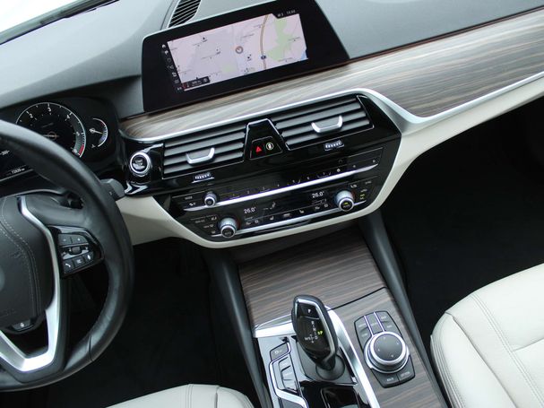 BMW 520d Touring 140 kW image number 22