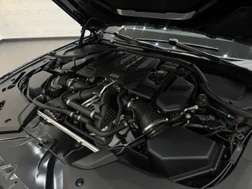 Car image 37
