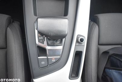 Car image 31