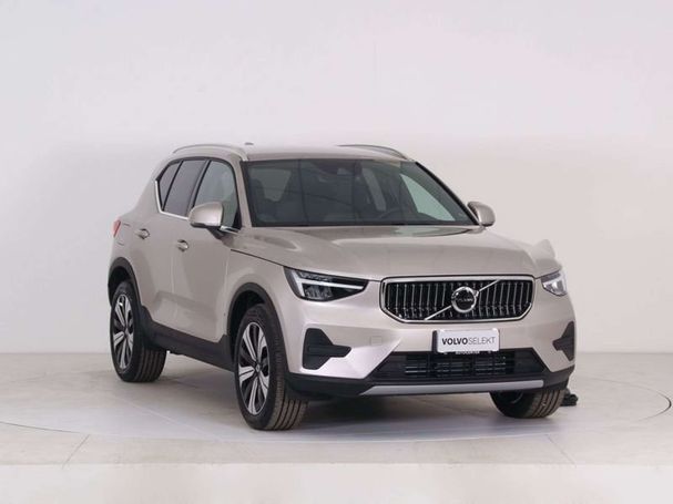 Volvo XC40 Recharge Plug-in Hybrid T4 155 kW image number 3