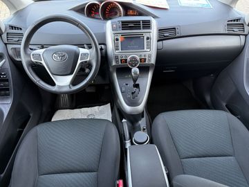 Car image 10