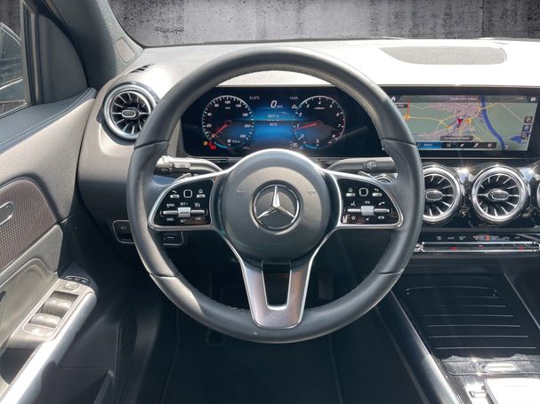 Mercedes-Benz GLA 180 100 kW image number 11