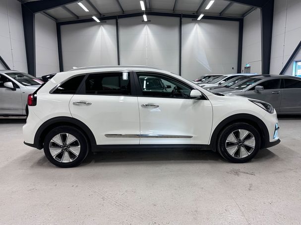 Kia Niro e 64 kWh 150 kW image number 8