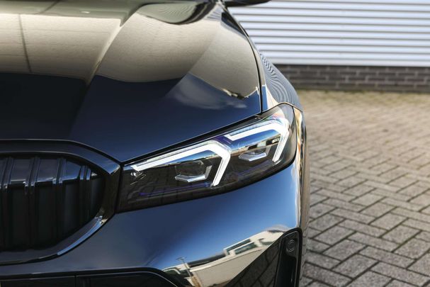 BMW 330 e Touring 215 kW image number 4