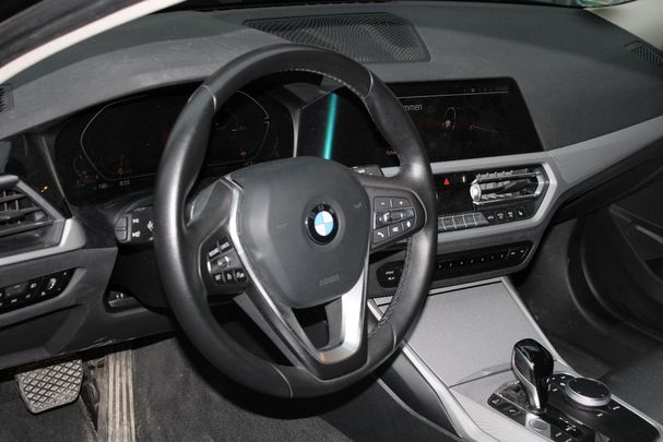 BMW 320d Touring Advantage 140 kW image number 7