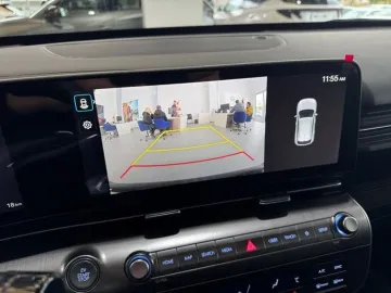 Car image 23
