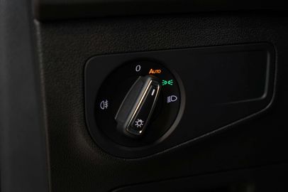 Car image 36