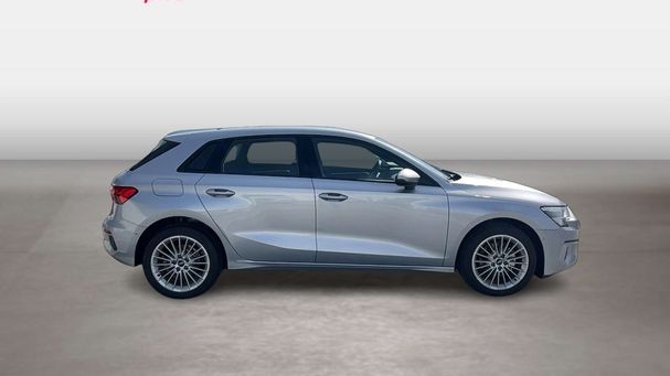 Audi A3 30 TFSI S tronic Sportback Advanced 81 kW image number 2