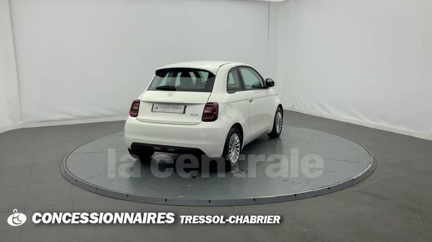 Fiat 500 e 70 kW image number 16