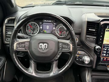 Car image 36